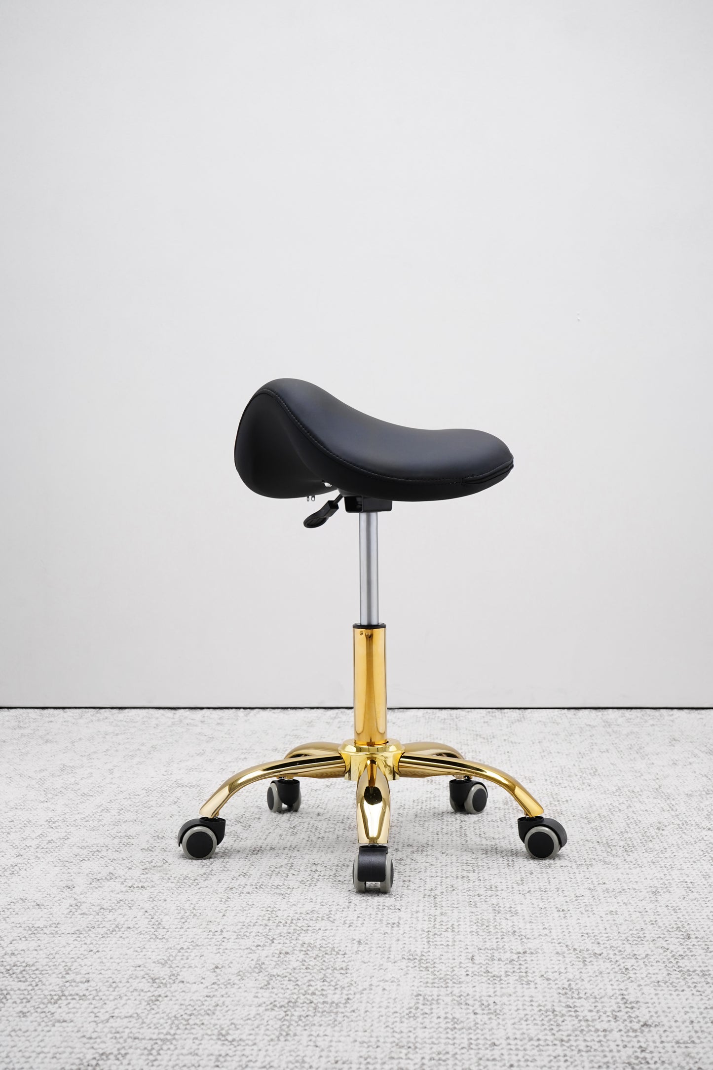 VOGUE SADDLE STOOL