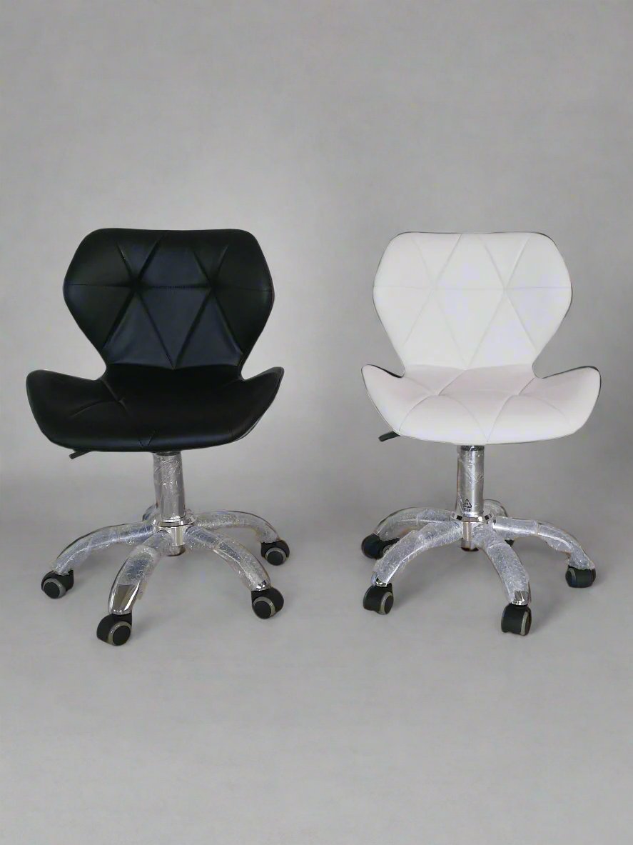 DIAMOND ESSENCE STOOL