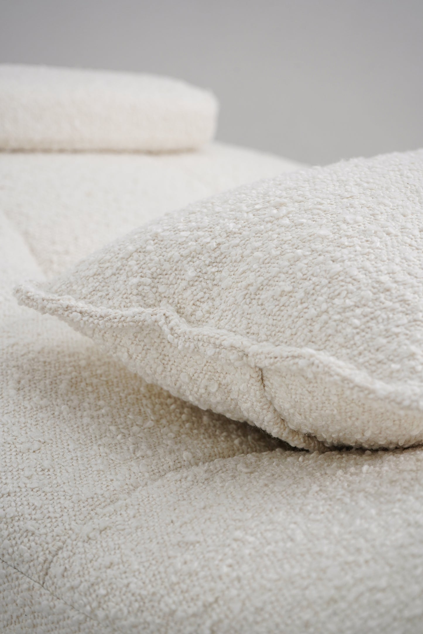 FOXX BEAUTY LOUNGER
