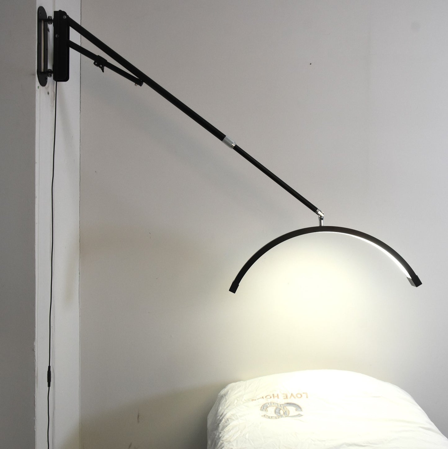 LUNA GLOW BEAUTY MOON LIGHT-  WALL/ROOF MOUNT